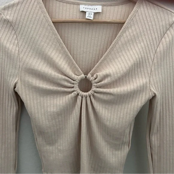 Topshop ribbed O-ring long sleeve crop top Size 6 - Picture 3 of 8